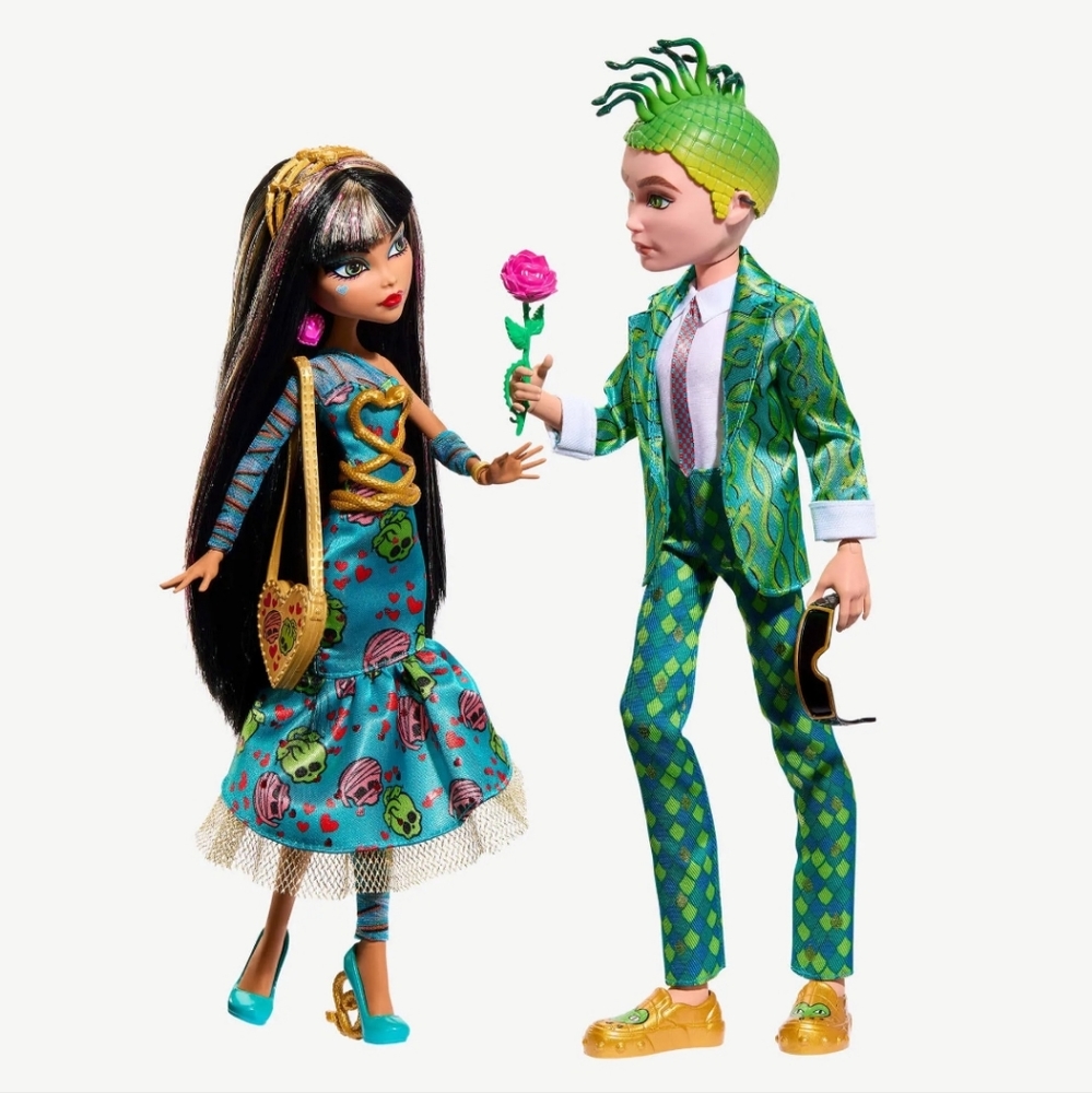 Monster High Howliday Love Edition Cleo & Deuce Doll 2-Pack
